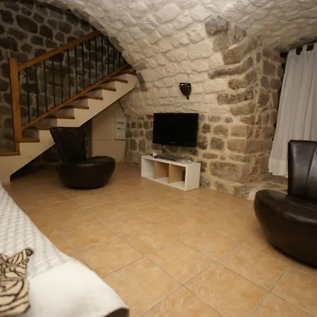 Ferienhaus Maison De Vacances - Burzet 2